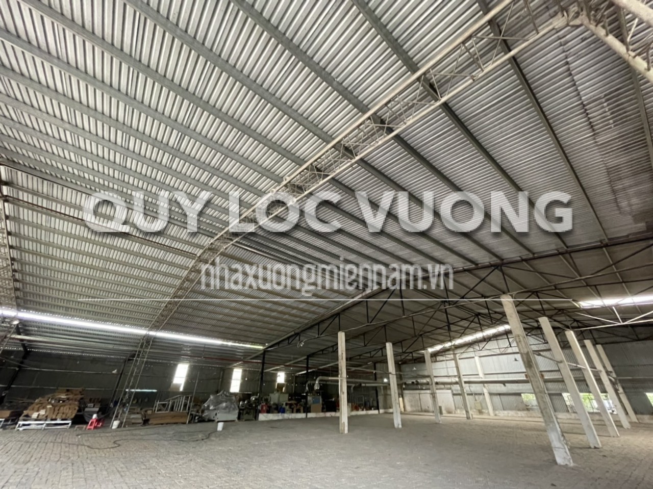 Cho thuê xưởng gỗ 2.000m2 ở Tân Bình, Dĩ An, Bình Dương, 120tr/tháng