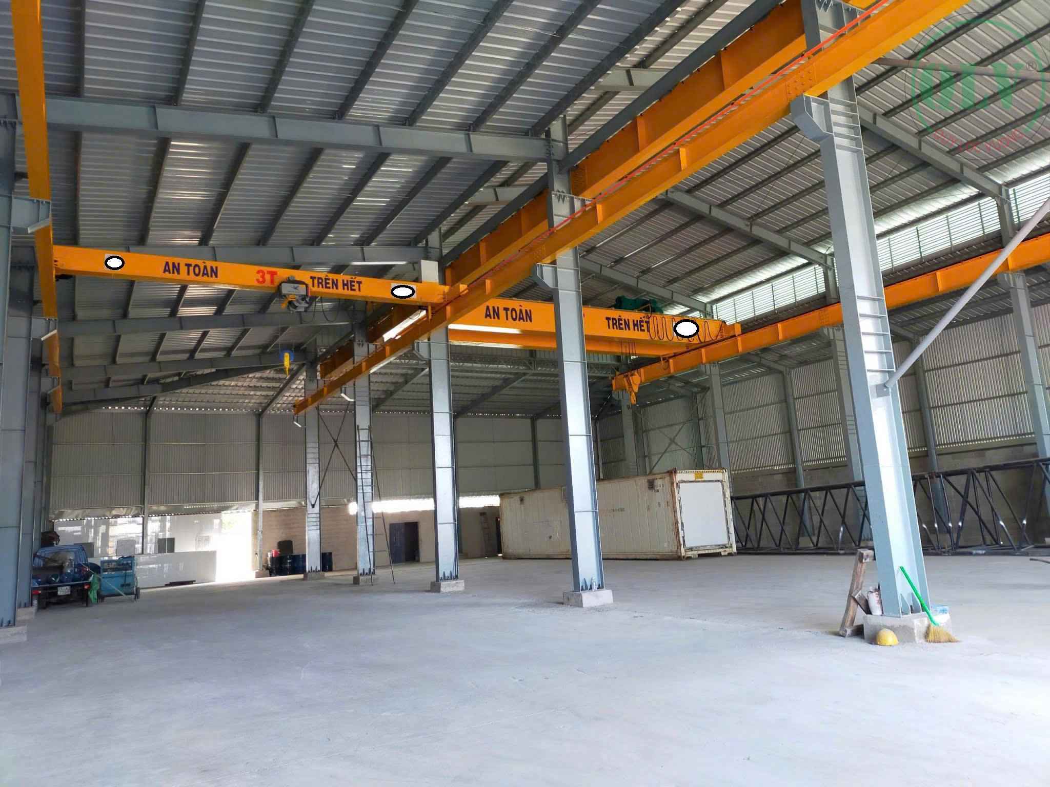 Cho thuê nhà xưởng 1.305m2 có cẩu trục 25T và 3T ở Mỹ Xuân, BRVT