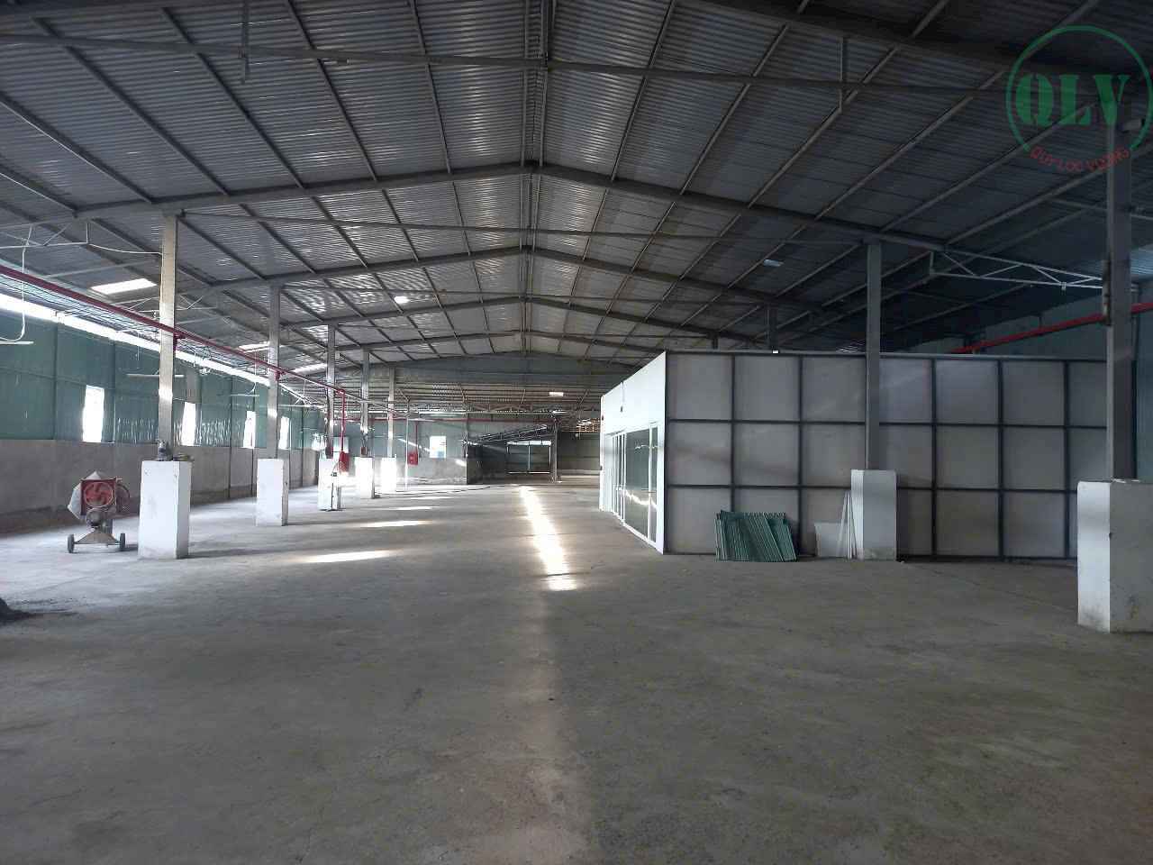 Cho thuê xưởng 2.500m2 ở Tăng Nhơn Phú B, Q9, TP.HCM, 125 triệu/tháng