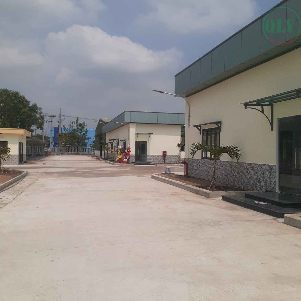 Cho thuê nhà xưởng Tây Ninh, xưởng đẹp, xe container ra vào thuận lợi