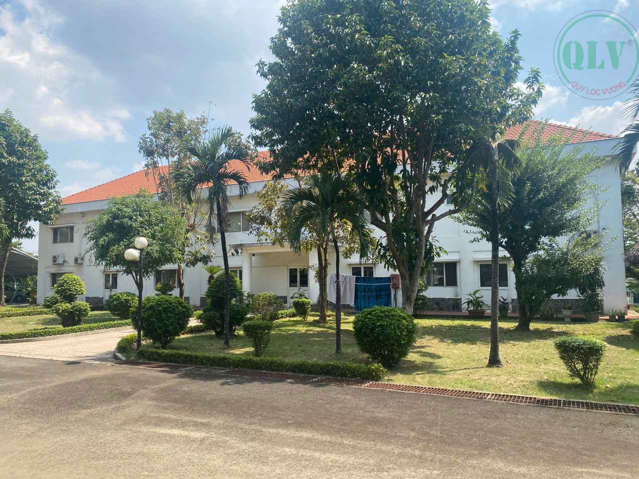 Cho thuê xưởng Dĩ An, Bình Dương, diện tích 10.762m2, xưởng đẹp, điện nước đầy đủ