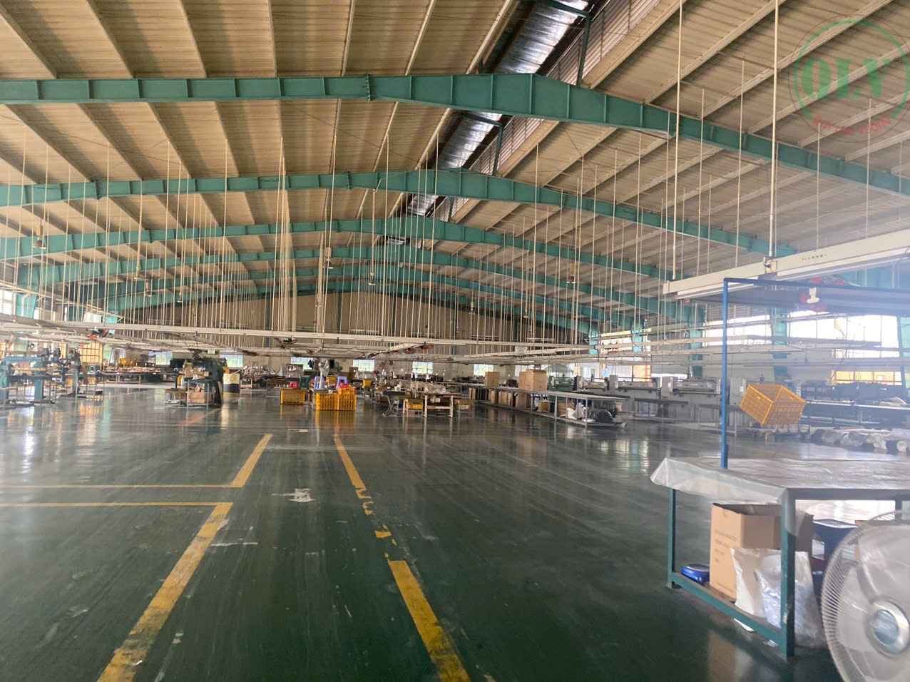 Cho thuê xưởng Dĩ An, Bình Dương, diện tích 10.762m2, xưởng đẹp, điện nước đầy đủ